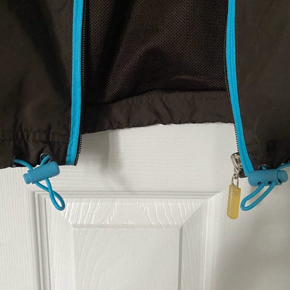 Vintage Rain Coat - Picture 5 of 5